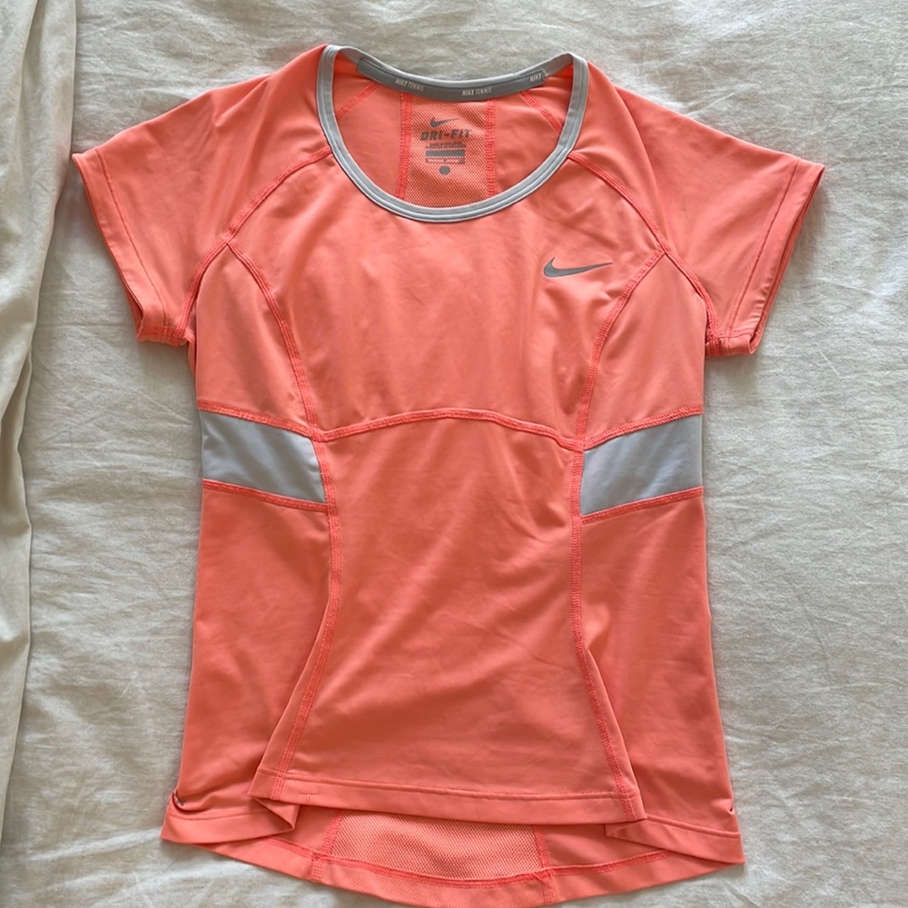 Nike Tennis Dry Fit Shirt